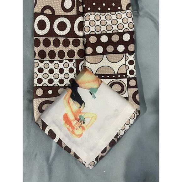 Vintage Dolce & Gabbana Cravatte Men's Monogram Silk Tie Brown - Picture 4 of 7